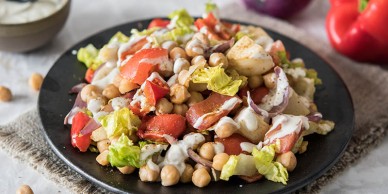 Salade de pois chiches, légumes rôtis et cumin